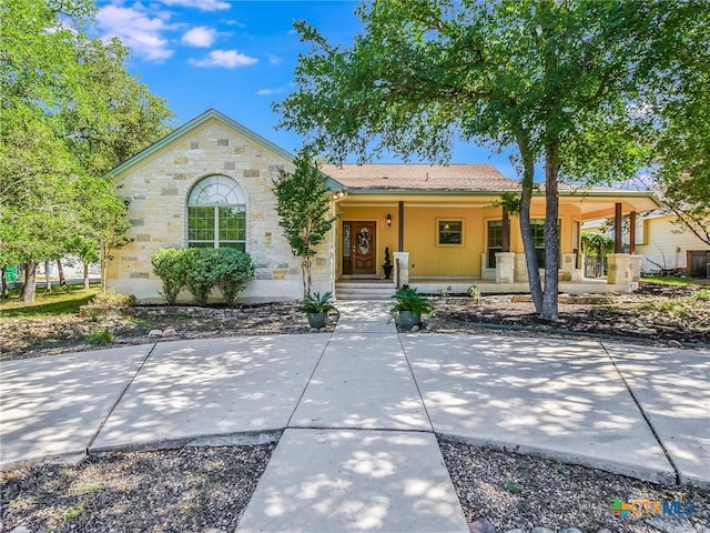 view of front of home with covered porch