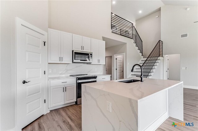 2109 Park View Dr, Marble Falls, TX 78654 - home floor plan