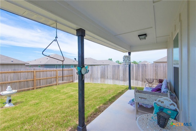 view of yard with a patio