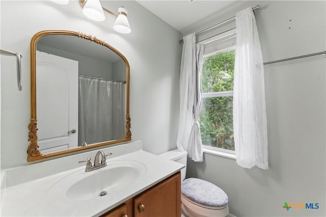 326 Trestle Tree, San Marcos, TX 78666 - full bathroom with vanity and toilet