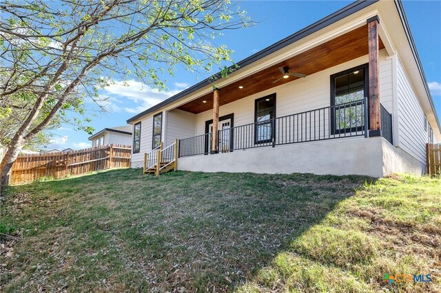 9923 Loma Alta Cir, Converse, TX 78109 - rear view of house featuring ceiling fan
