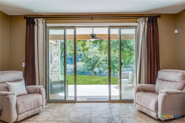 540 River Run Unit 102, New Braunfels, TX 78132 - entryway with ceiling fan