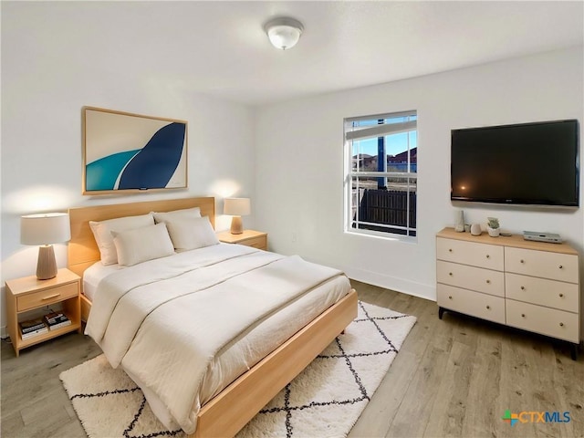5004 Imperial Eagle Dr, Killeen, TX 76549 - bedroom featuring light wood finished floors