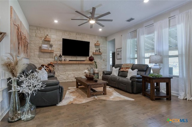 1531 Esser Xing, Canyon Lake, TX 78132 - living room featuring ceiling fan, wood finished floors, plenty of natural light, and recessed lighting