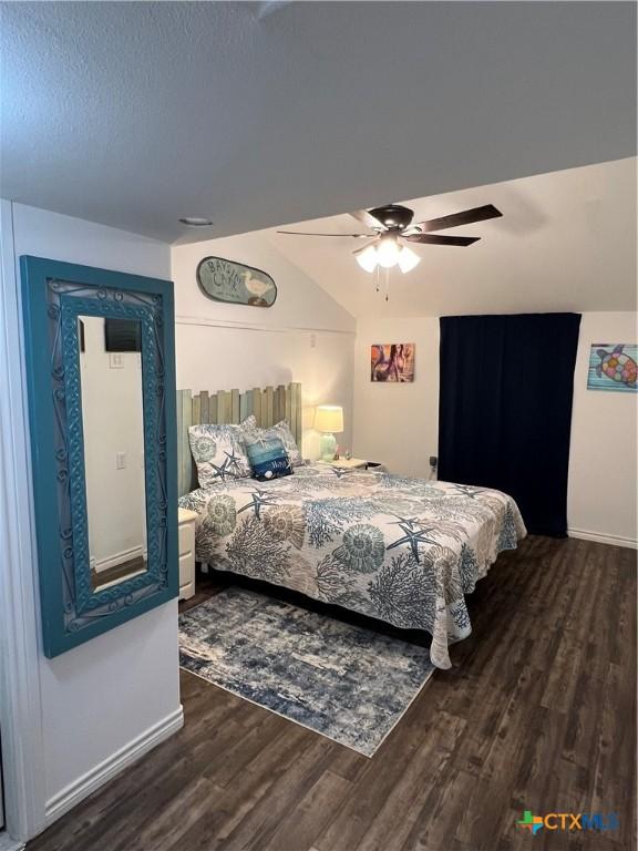 243 E Magnolia Ave, Aransas Pass, TX 78336 - view of yard