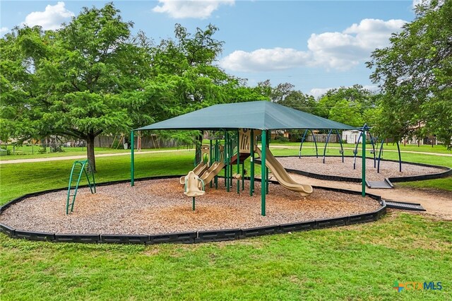 11611 Quarter Horse Trl, Austin, TX 78750 - community play area featuring a yard