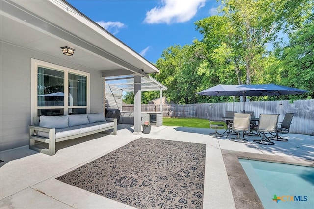 5010 Fallen Tree Dr, Temple, TX 76502 - view of patio featuring an outdoor hangout area, a fenced backyard, and outdoor dining area