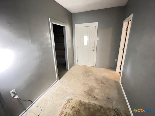 348 N Burke St, Goliad, TX 77963 - view of foyer