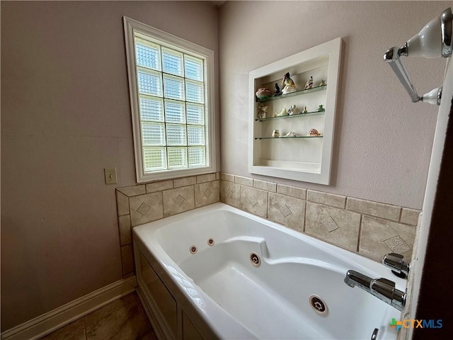 202 S Virginia St, Port Lavaca, TX 77979 - bathroom with a jetted tub
