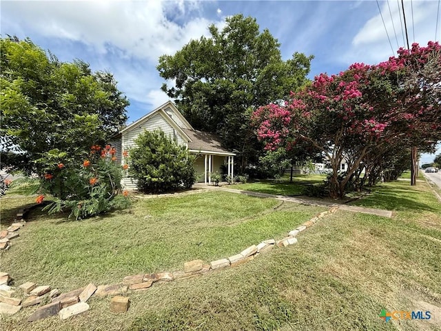 202 S Virginia St, Port Lavaca, TX 77979 - view of green lawn