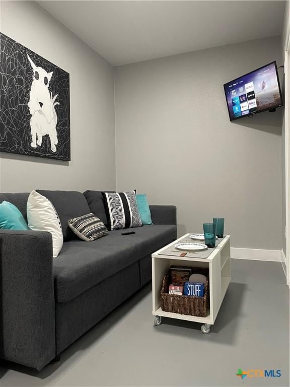 1131 Glenn Dr, Canyon Lake, TX 78133 - living area with concrete floors
