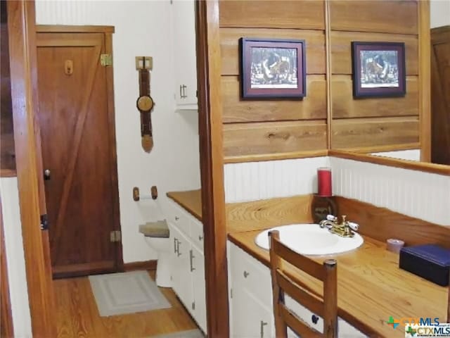 4630 Lantana Rd, Belton, TX 76513 - bathroom featuring vanity and wood finished floors