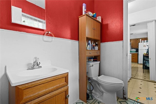 603 S 13th St, Copperas Cove, TX 76522 - bathroom featuring vanity and a textured wall