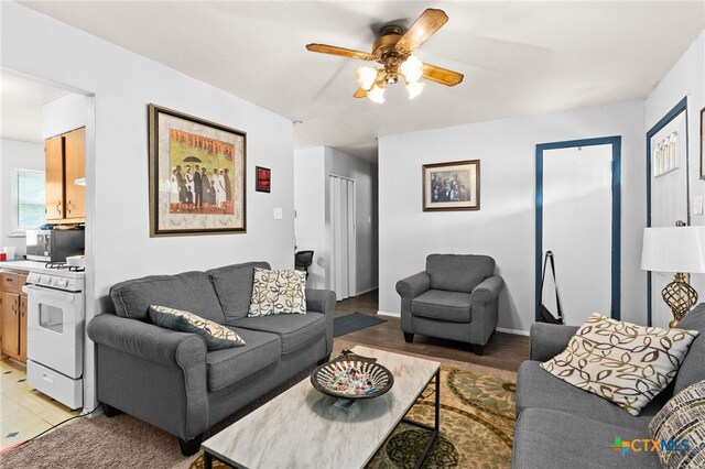 603 S 13th St, Copperas Cove, TX 76522 - living area featuring ceiling fan and light wood-style flooring