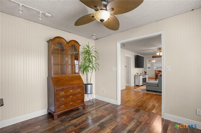 102 E Stiles St, Thrall, TX 76578 - photo 13