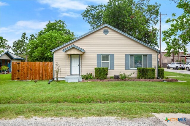 102 E Stiles St, Thrall, TX 76578 - photo 30