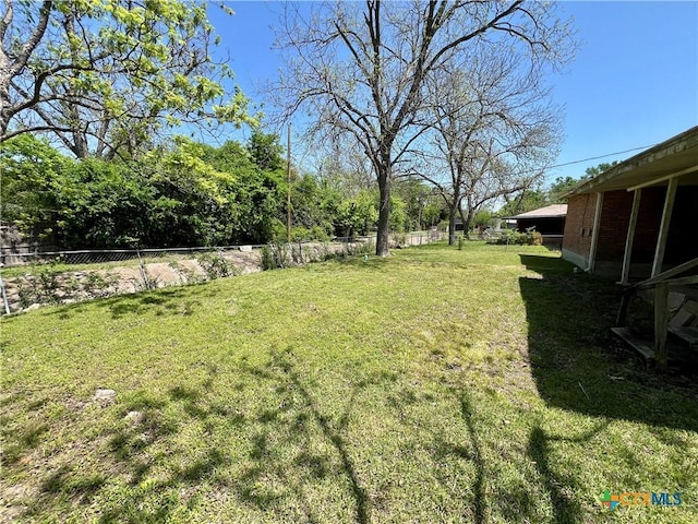 1504 E Central Ave, Temple, TX 76501 - view of yard featuring fence