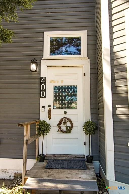 view of entrance to property