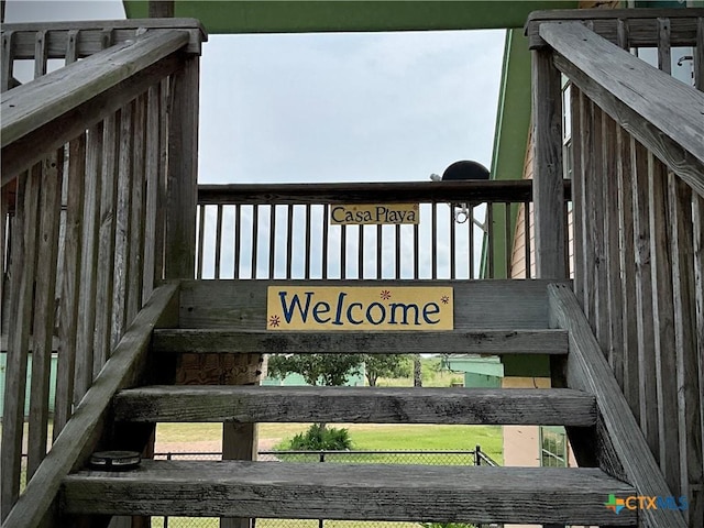 364 N Blackburn Ave, Port Lavaca, TX 77979 - view of wooden deck