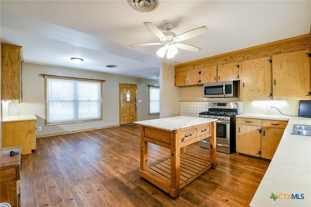 108 Sandra St, Edna, TX 77957 - photo 13