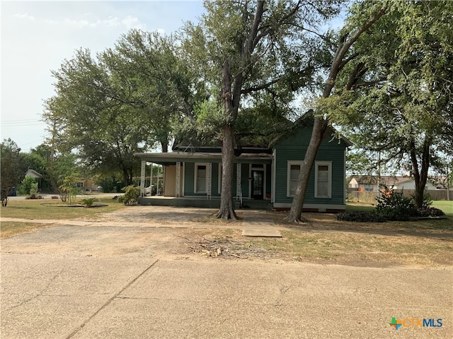 view of front of property with a porch