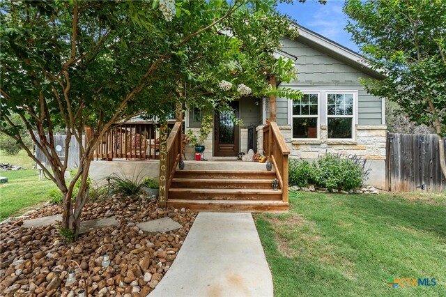 182 Palm, Spring Branch, TX 78070 - view of front facade with stone siding