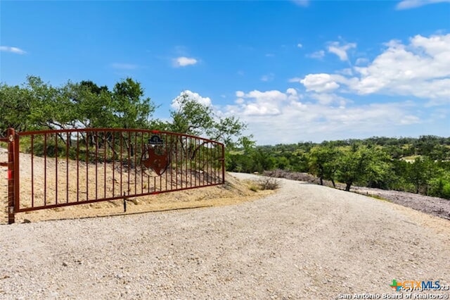 Listing photo 2 for 472 Stallion Estates Dr, Spring Branch TX 78070