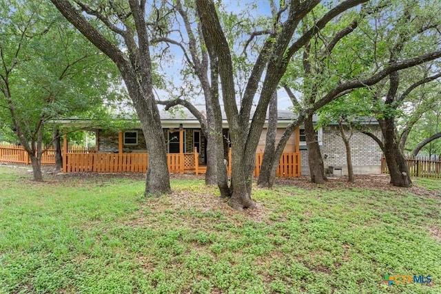 3927 Amanda Dr, Salado, TX 76571 - view of front of property featuring covered porch
