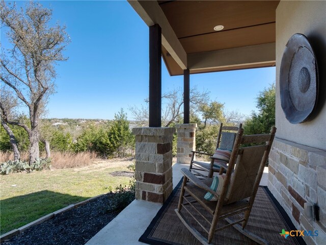 Listing photo 2 for 1828 Split Mtn, Canyon Lake TX 78133