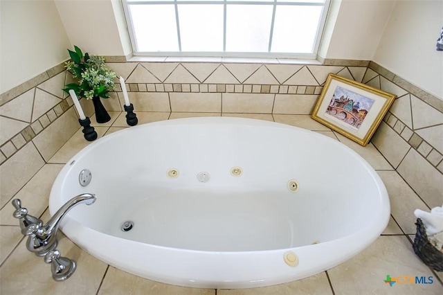 1127 Chaucer Ln, Harker Heights, TX 76548 - full bathroom featuring a tub with jets