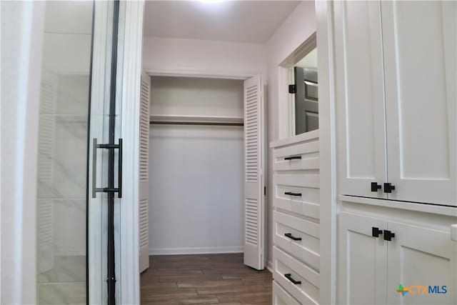 2704 Loma Vista Ave, Victoria, TX 77901 - view of closet