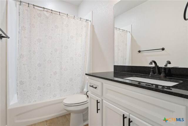 2085 Mercer St, Nolanville, TX 76559 - bathroom featuring vanity, toilet, and shower / bathtub combination with curtain