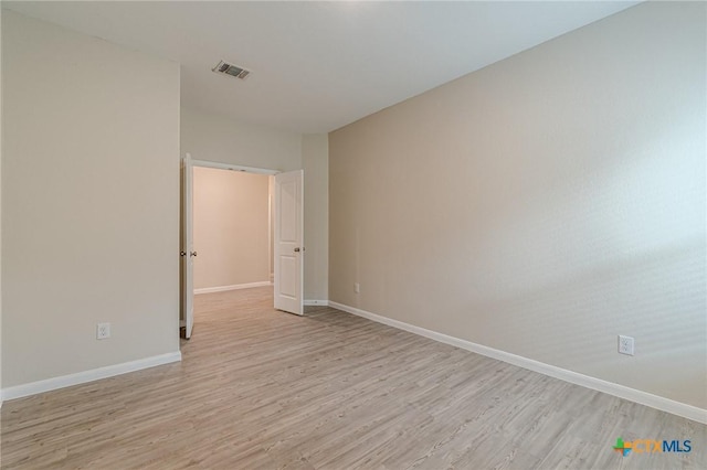 2824 Green Finch, New Braunfels, TX 78130 - empty room with light wood-type flooring and baseboards