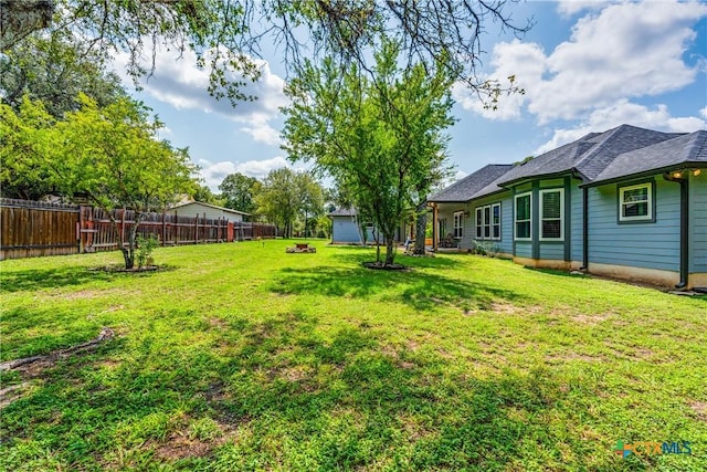 425 County Road 3830, San Antonio, TX 78253 - view of yard
