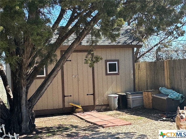 view of outbuilding