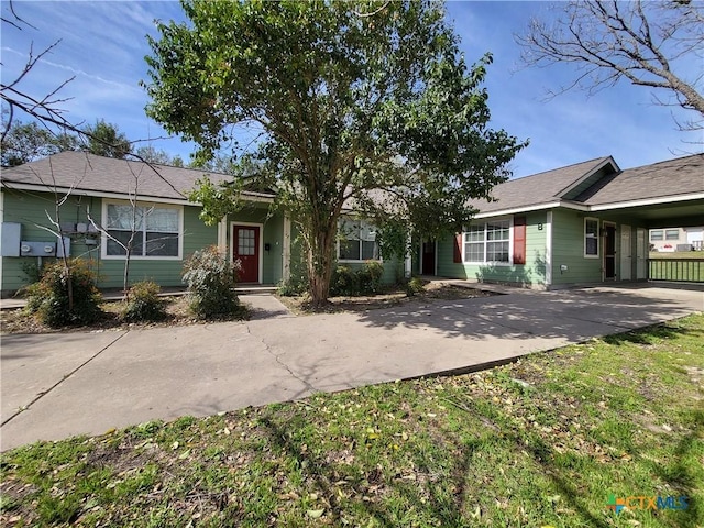 820 N Beal St, Belton, TX 76513 - photo 4