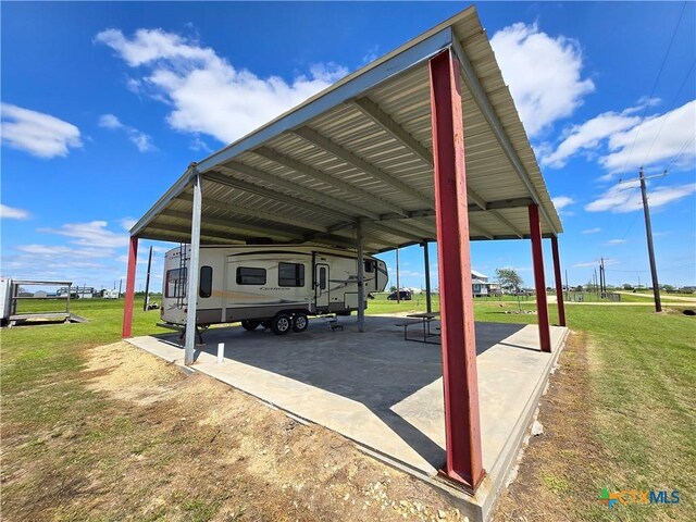 106 Red Snapper Dr, Palacios, TX 77465