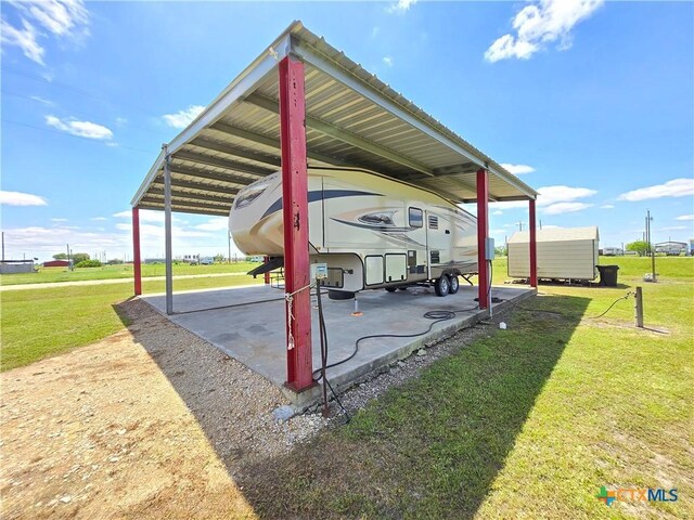 106 Red Snapper Dr, Palacios, TX 77465