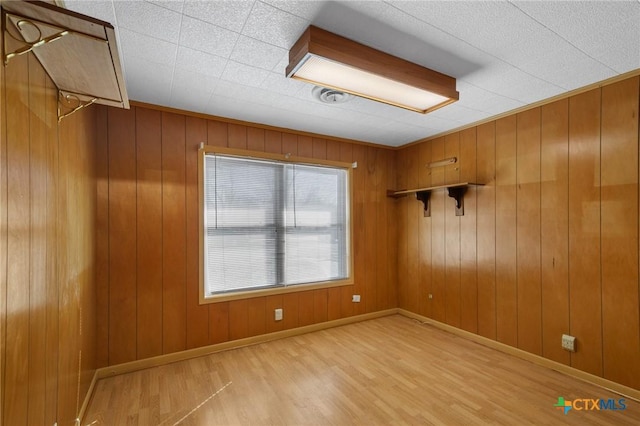 empty room featuring light hardwood / wood-style floors