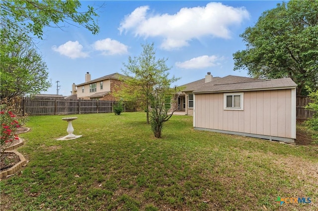1711 Kelly Ct, New Braunfels, TX 78130 - view of fenced backyard