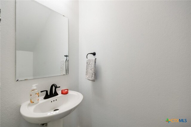 113 Cascia Cir, Liberty Hill, TX 78642 - photo 15