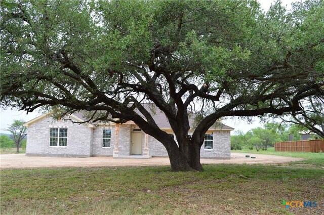425 County Road 3152, Kempner, TX 76539 - view of front facade