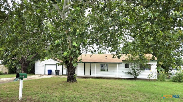101 E Halstead Ave, Copperas Cove, TX 76522 - ranch-style house featuring a front yard and a garage