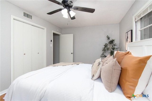 1902 S 41st St, Temple, TX 76504 - bedroom featuring a closet and ceiling fan