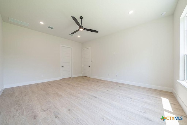 unfurnished room featuring ceiling fan, light wood-style floors, baseboards, and recessed lighting