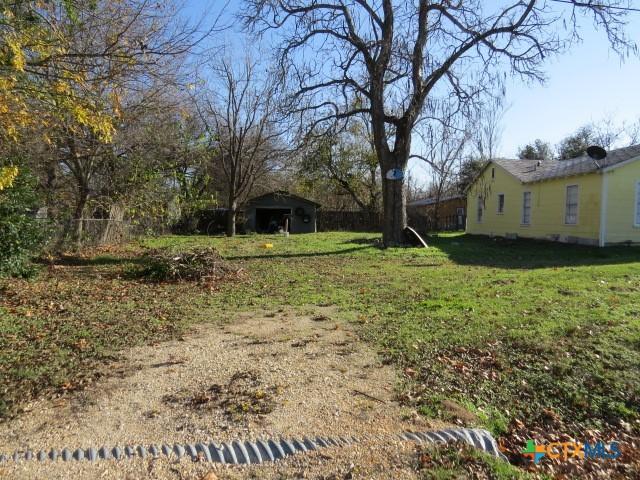 627 White Ave, Rockdale, TX 76567 - photo 3