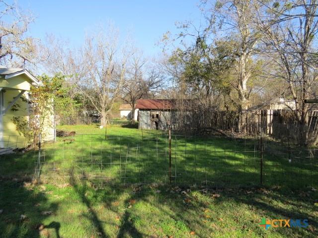 627 White Ave, Rockdale, TX 76567 - photo 5