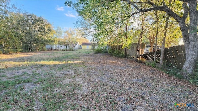 Listing photo 3 for 0 Mitchell Ave, Victoria TX 77901