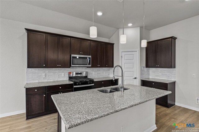 2039 Newforest Peak Peak, New Braunfels, TX 78130