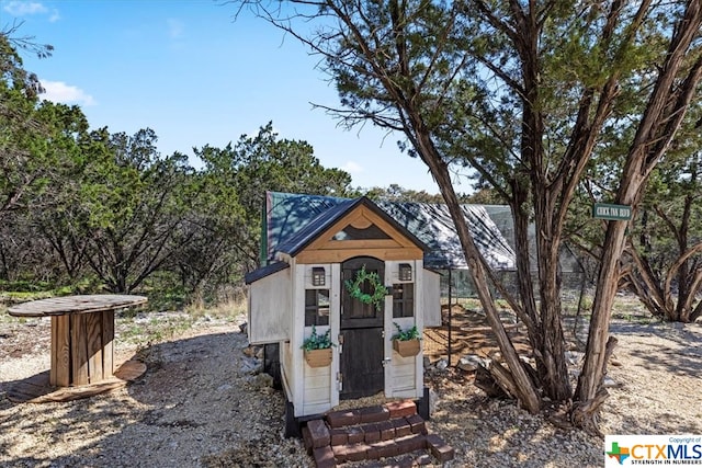 view of outbuilding